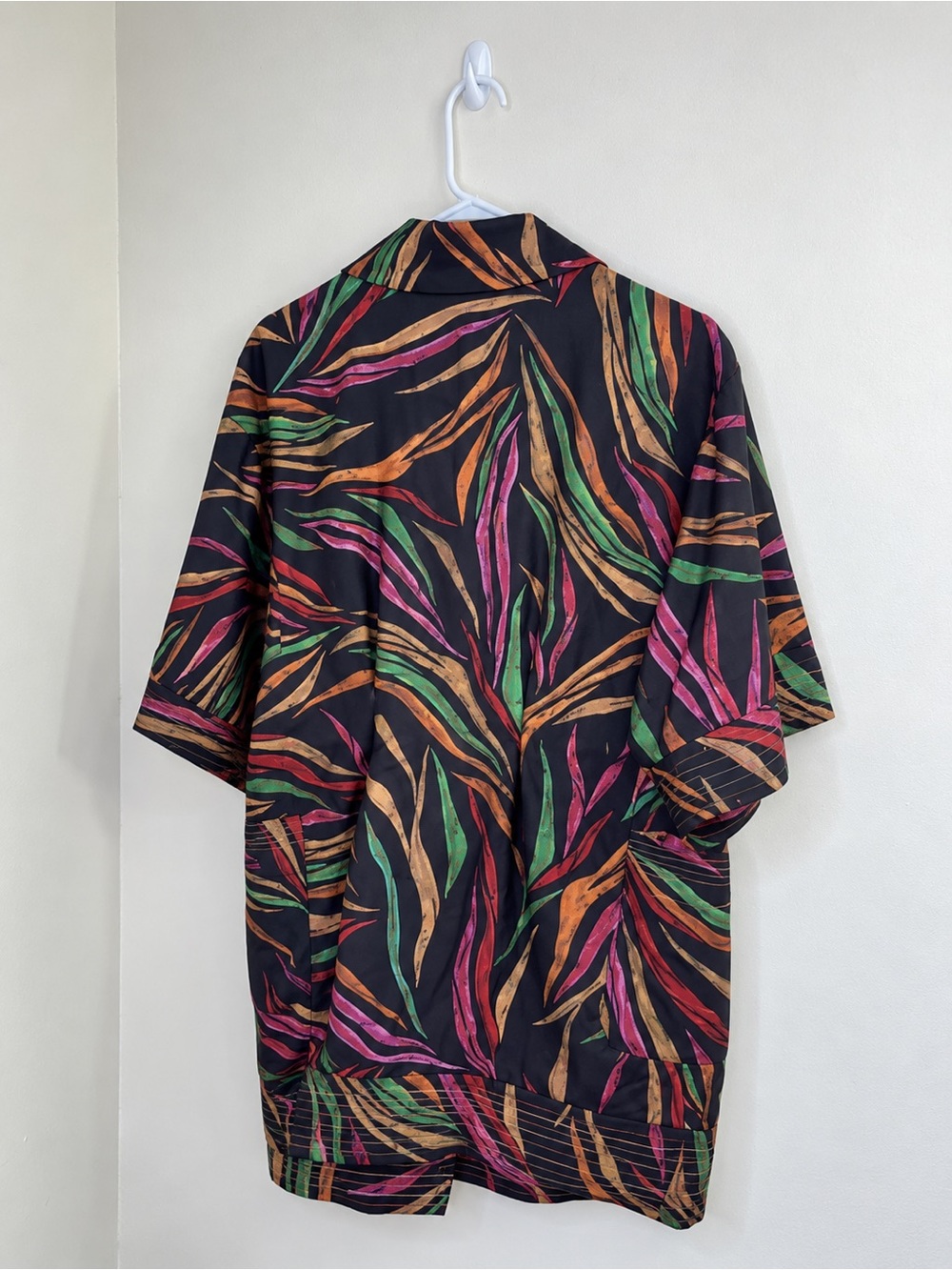 NWT FARM RIO Black Shiny Multicolor Leaf Print Mini Wrap Dress Size XS - Picture 6 of 7